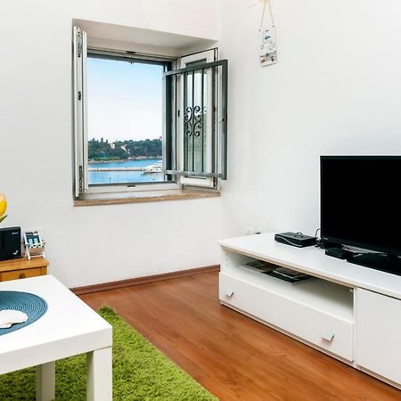 רוביני Sea View Apartment מראה חיצוני תמונה