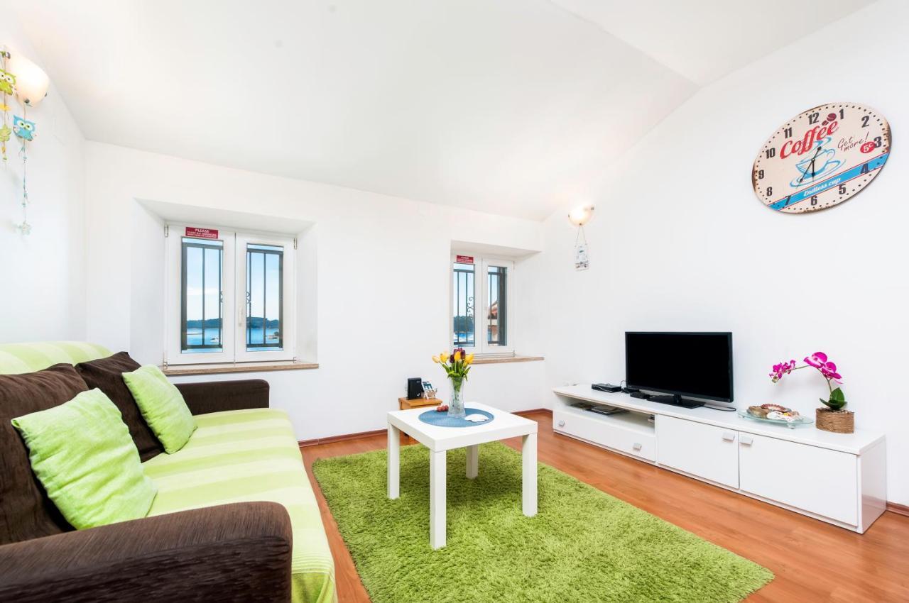 רוביני Sea View Apartment מראה חיצוני תמונה
