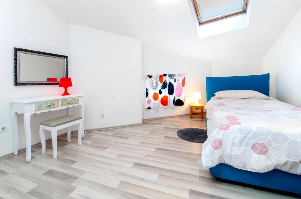 רוביני Sea View Apartment מראה חיצוני תמונה