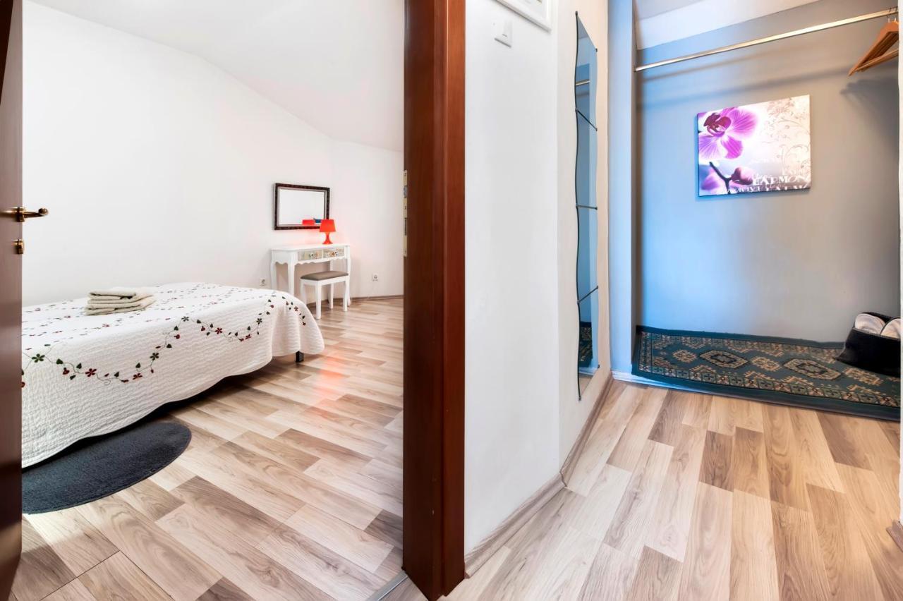 רוביני Sea View Apartment מראה חיצוני תמונה